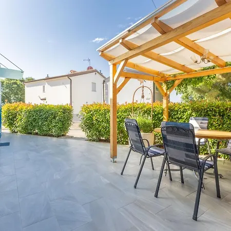 House Stana Holiday home *